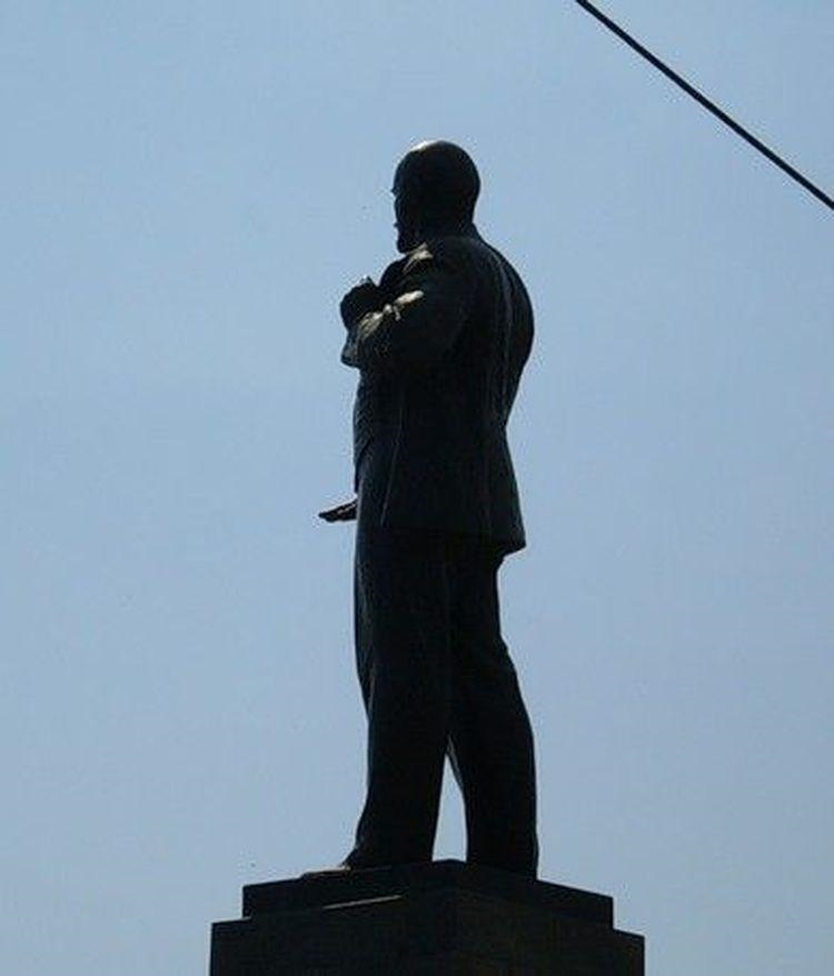 Памятник Ленину  в городе Орел. Фото: https://yandex.ru/images