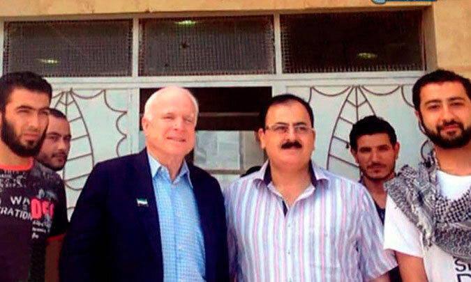 Джон Маккейн среди боевиков ИГИЛ