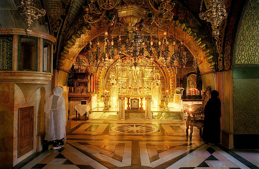 Holy jerusalem. Храм гроба Господня Иерусалим. Храм Воскресения Христова в Иерусалиме. Голгофа в храме гроба Господня.