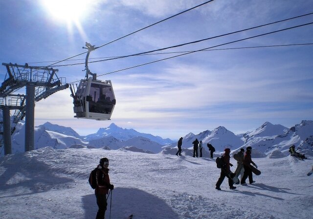    Канатная дорога на Эльбрусе (cc) Riadchikova