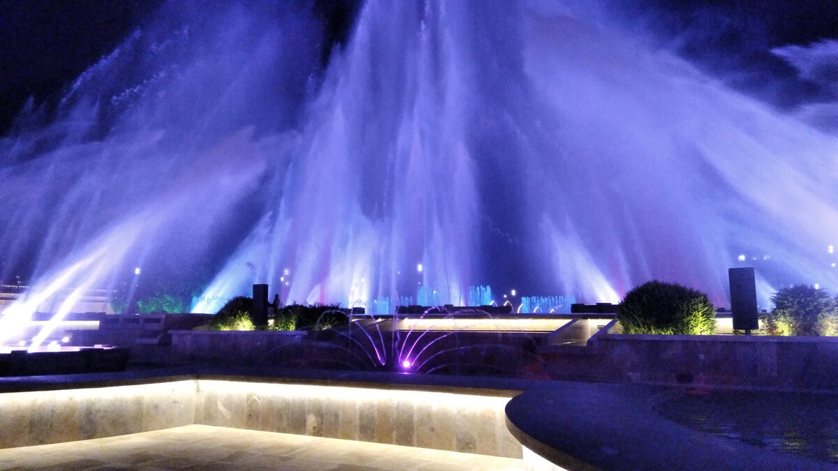 Светомузыкальный фонтан в Дербенте