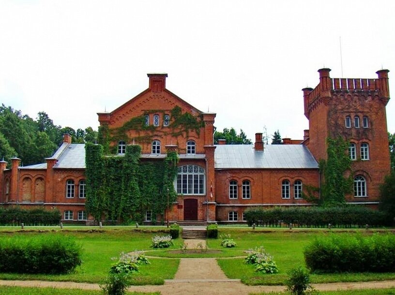 Имение Пуйкуле. pilis.lv