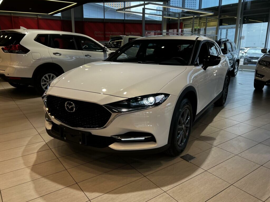    В России начались продажи китайских кроссоверов Mazda CX-4 m.fedorov@5koleso.ru