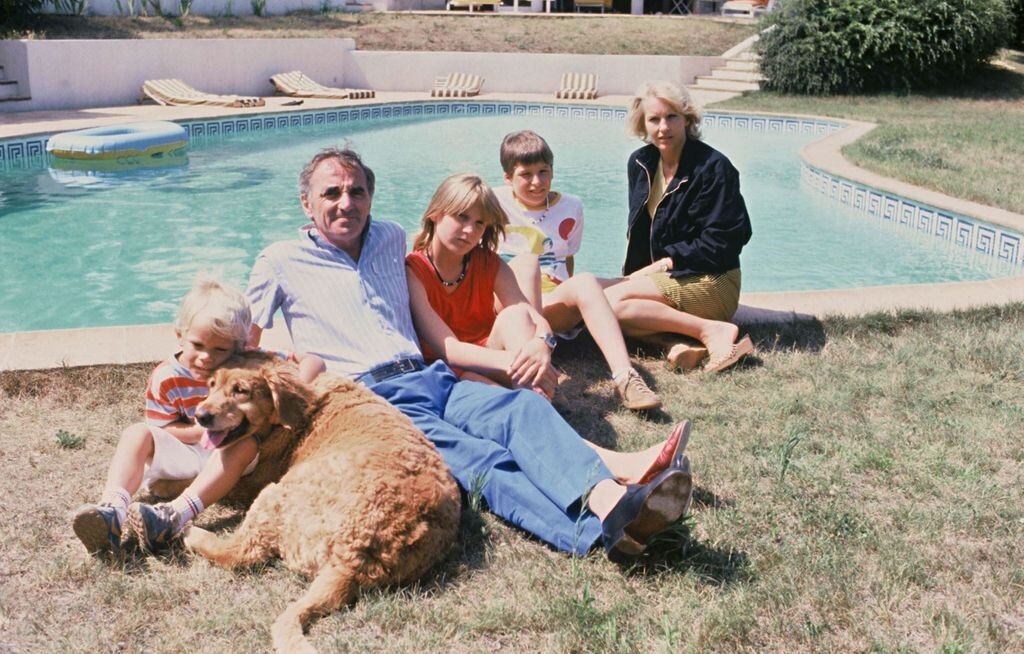 Шарль Азнавур с семьей
