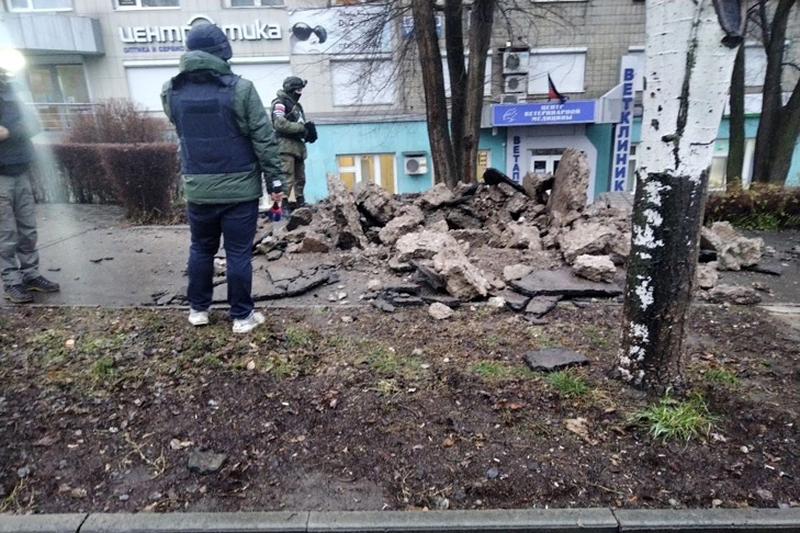 Утро 17 декабря. Новые обстрелы в Донецке. Фото Ростислава Антонова.📷
