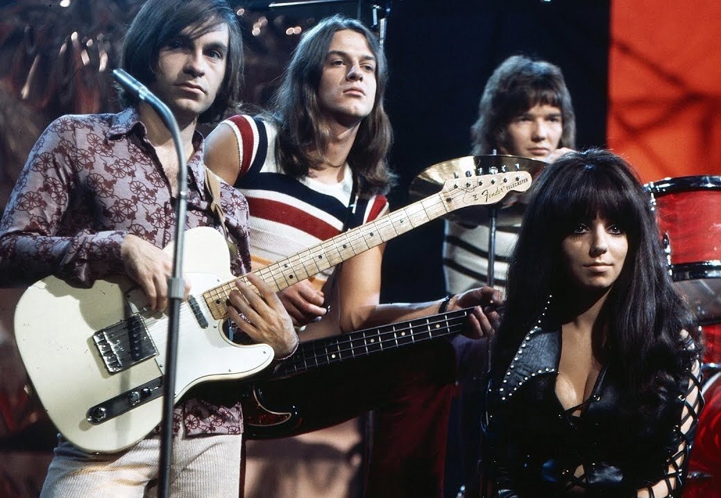 Shocking blue фото