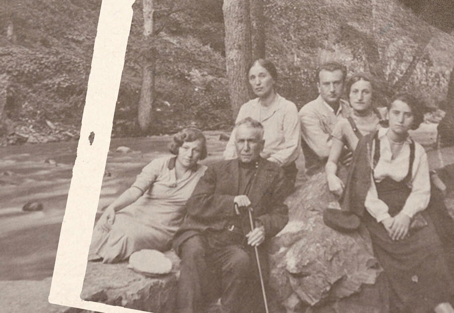 На отдыхе с семьей в Боржоми, 1934 г.