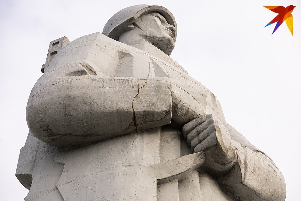     Памятник обновляли всего один раз за 48 лет. Антон ЗАБИРОВ