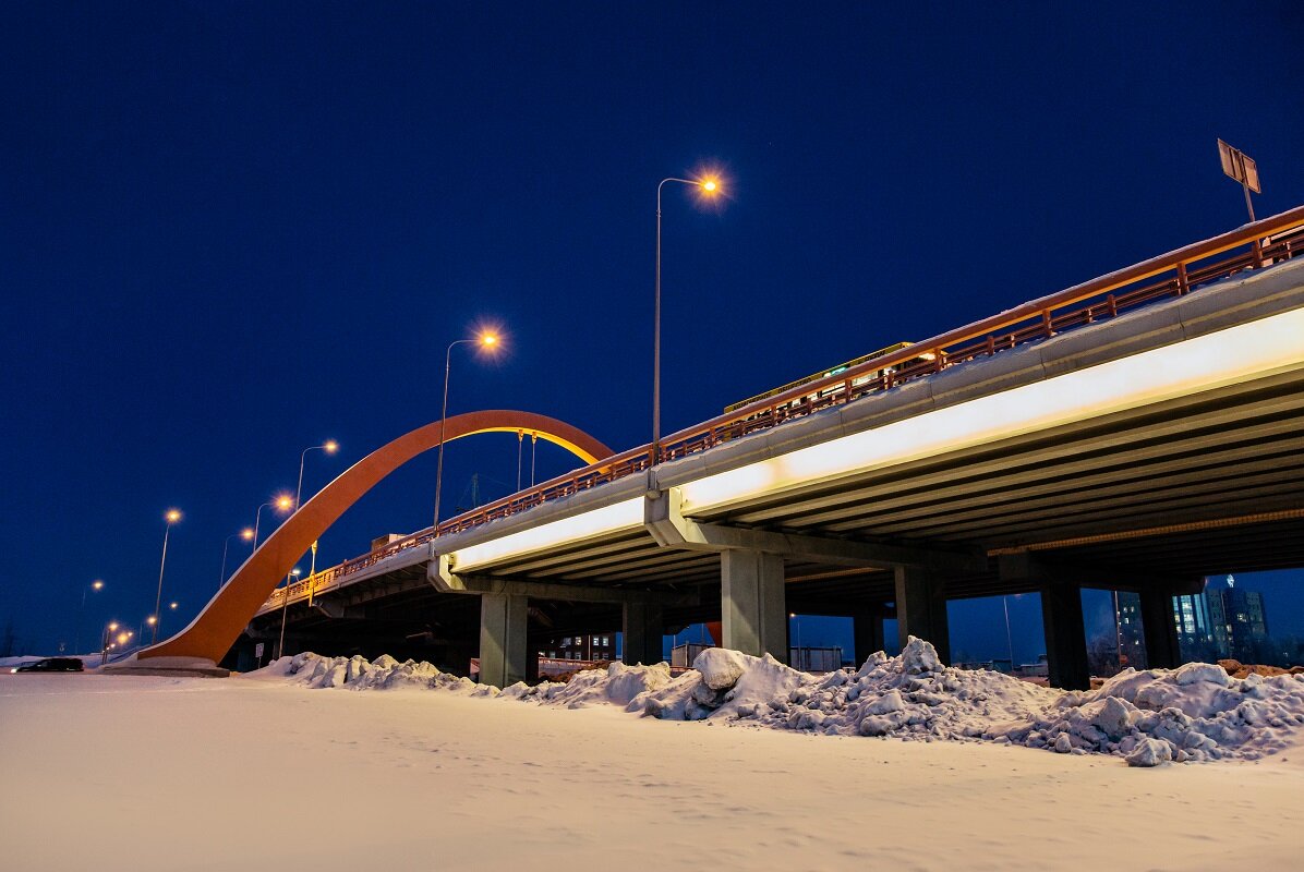    В Сургуте не оставят тёмных мест: в городе реализуют программу по архитектурно-художественной подсветке