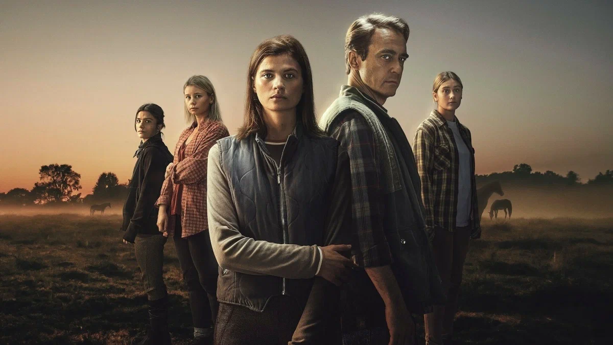 постер к сериалу.