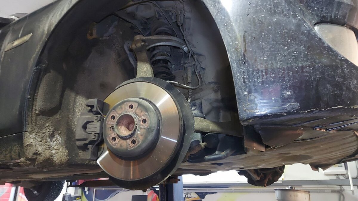 Снимаем колеса