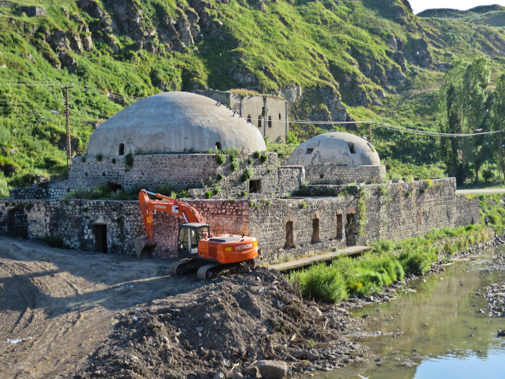 Г карс. Карс Турция. Карс турецкий город. Карс город в Армении. Карс достопримечательности.