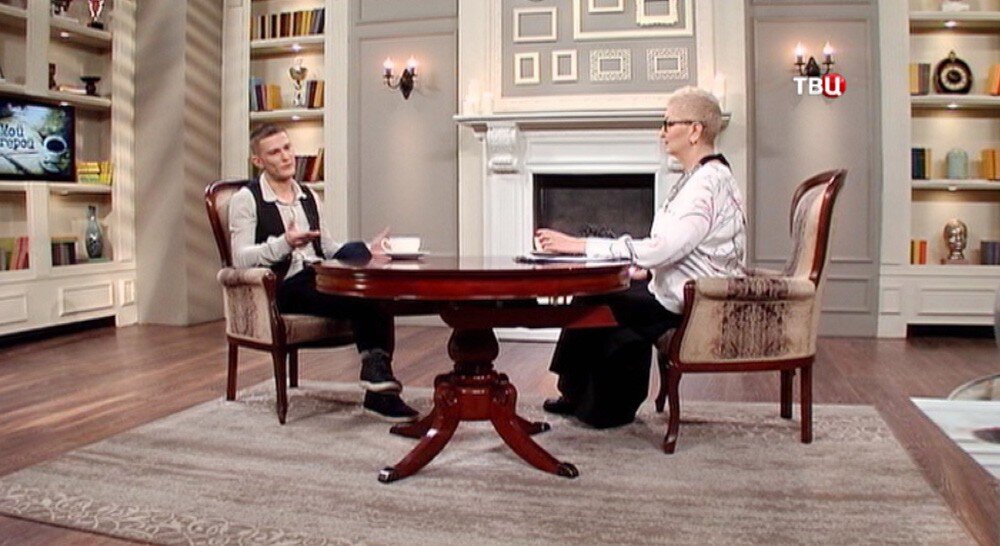 мой герой с татьяной устиновой последний выпуск. твц мой герой с татьяной устиновой. твц устинова мой герой. твц устинова мой герой. мой герой с татьяной устиновой 2023.