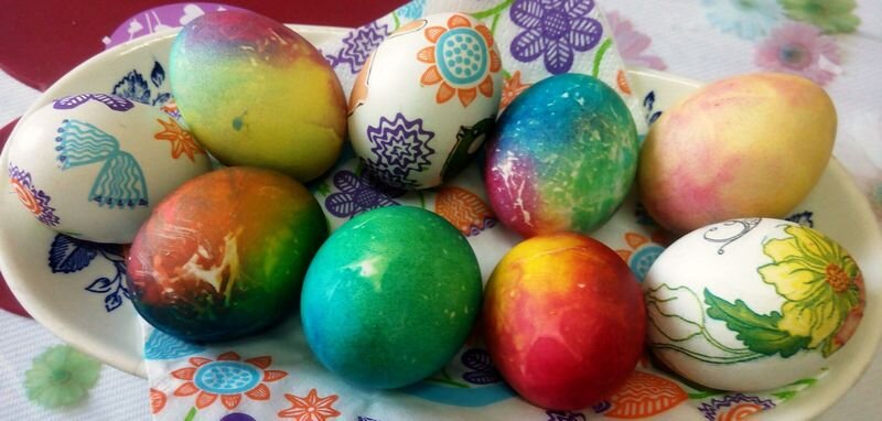 Как покрасить яйца куркумой в домашних условиях на Пасху
