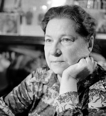 Агния Львовна Барто (урождённая Воолова), русская советская детская поэтесса, писательница, киносценарист, радиоведущая. 
Лауреат Сталинской премии второй степени (1950) и Ленинской премии (1972)