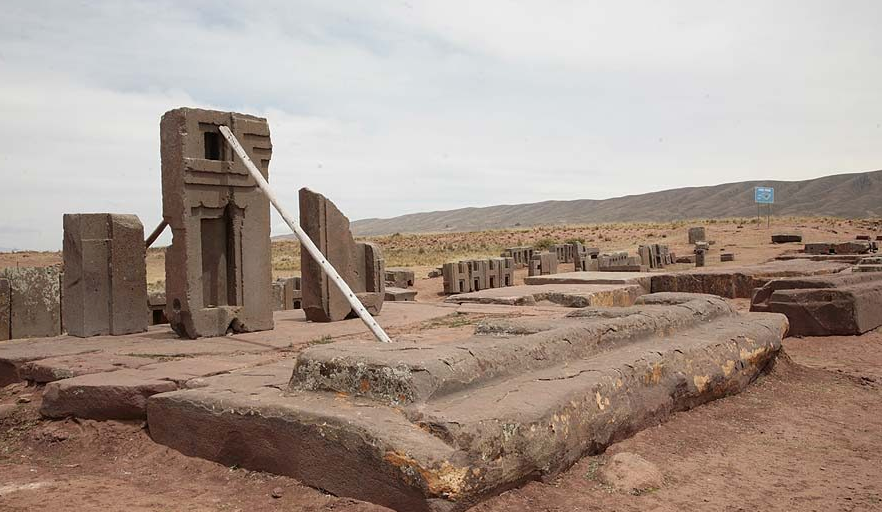 Фото с https://lah.ru/exped/tiwanaku-2007/