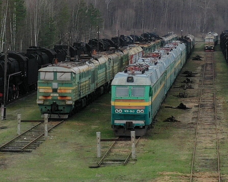 База поезда. База запаса Кустаревка. Эр2 1263 на база запаса Торжок. База запаса вагонов РЖД. (База запаса Муслюмово) вл10.