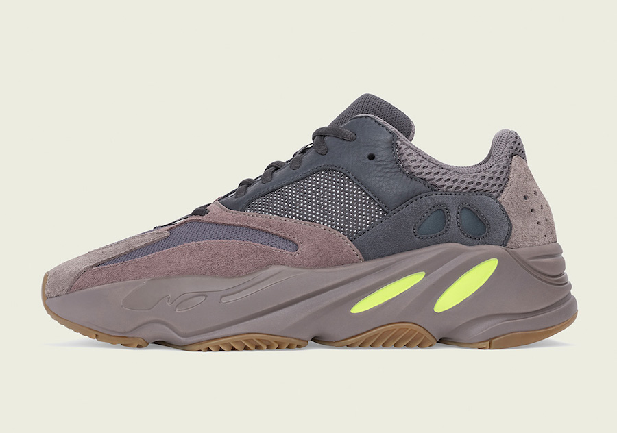 Yeezy best sale 700 2015