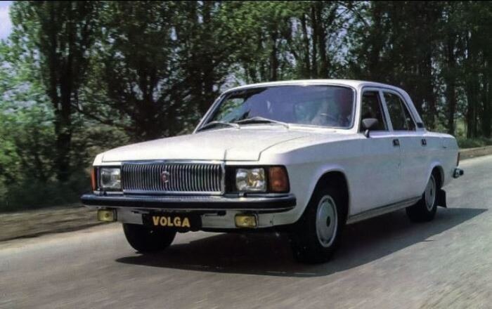 Волга ГАЗ-3102 особенный автомобиль.

