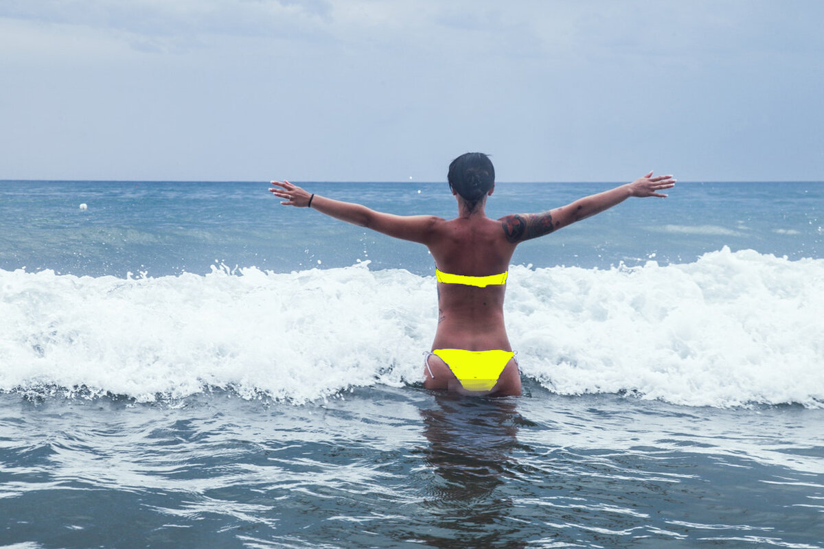 Фото aqua-bikini-excited-2201 с сайта https://www.pexels.com/ru-ru/