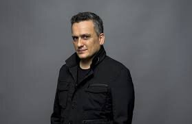 "Честь" сыграть первого открытого гея в Марвел выпала самому Джо Руссо, одному из создаталей "Мстителей"