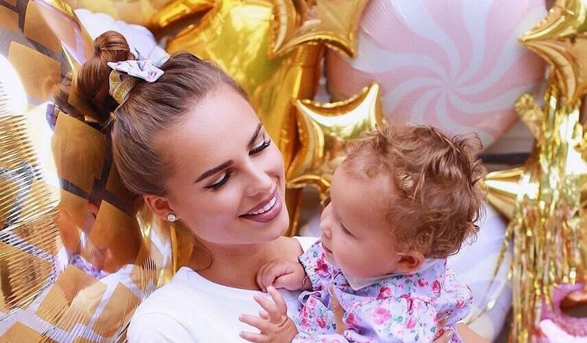 Ханна с дочкой ​
Фото: Instagram