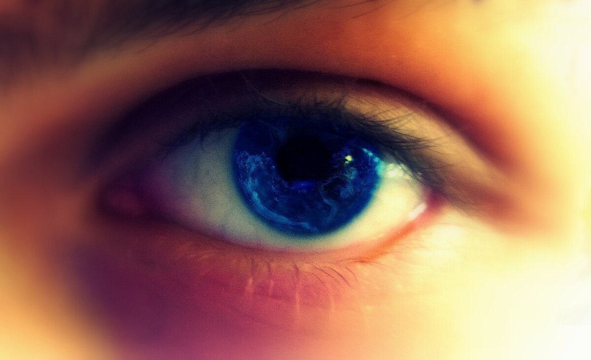 Материал взят из: https://wallup.net/preview/?wallpaper=eyes-world-blue-eyes-face-people