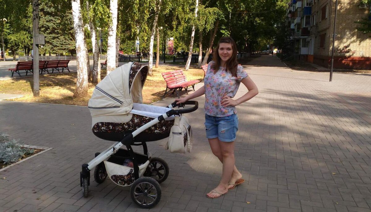 Гулять отправились к Аллее Героев. Фото: личный архив