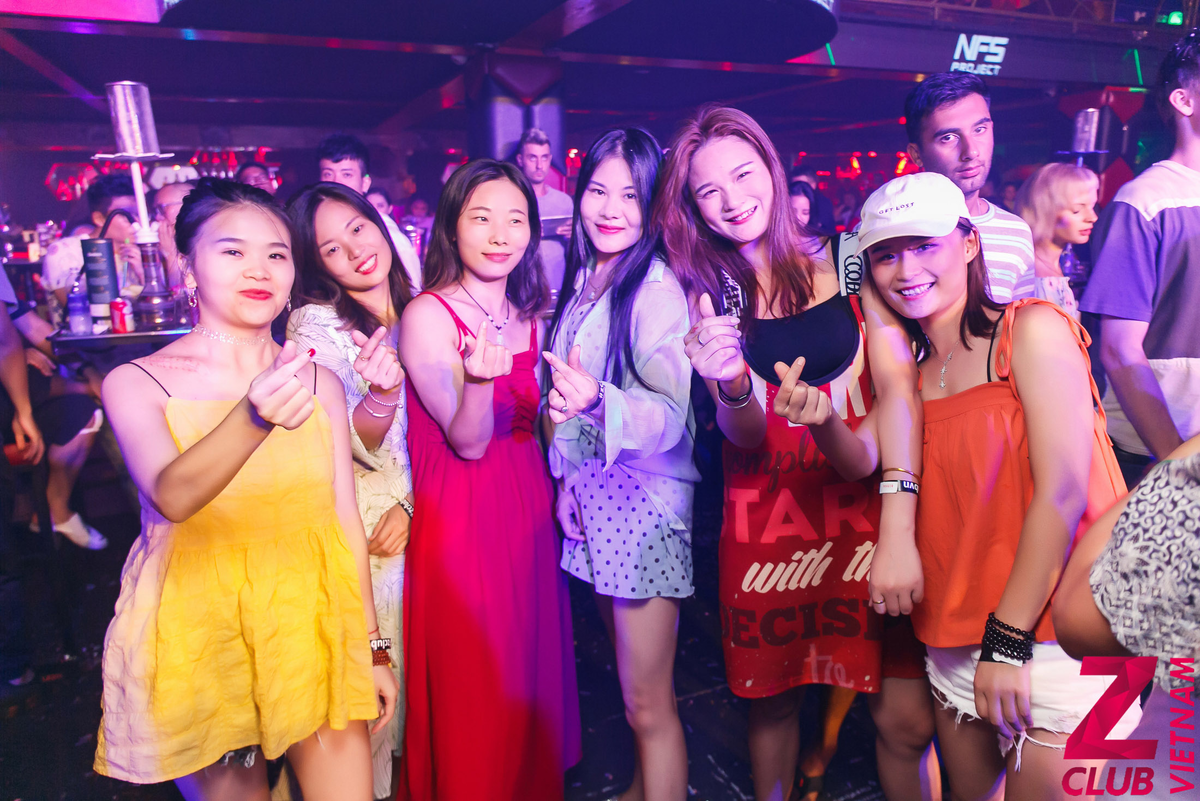 Фото из официальной группы клуба Zima Club Вконтакте