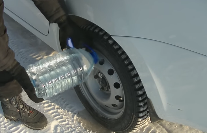 Отогрев кипятком