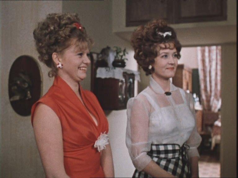 кадр из х/ф "Москва слезам не верит"