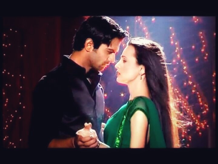 Тери мери. Арнав и кхуши. Санайя ирани и барун собти. Санайя ирани 2023. Кхуши и арнав танцы кхуши.