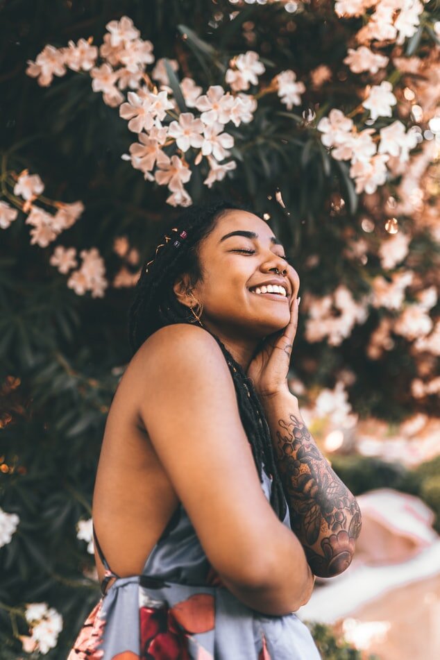 https://images.unsplash.com/photo-1561127692-334d620cff66?ixlib=rb-1.2.1&ixid=eyJhcHBfaWQiOjEyMDd9&auto=format&fit=crop&w=634&q=80