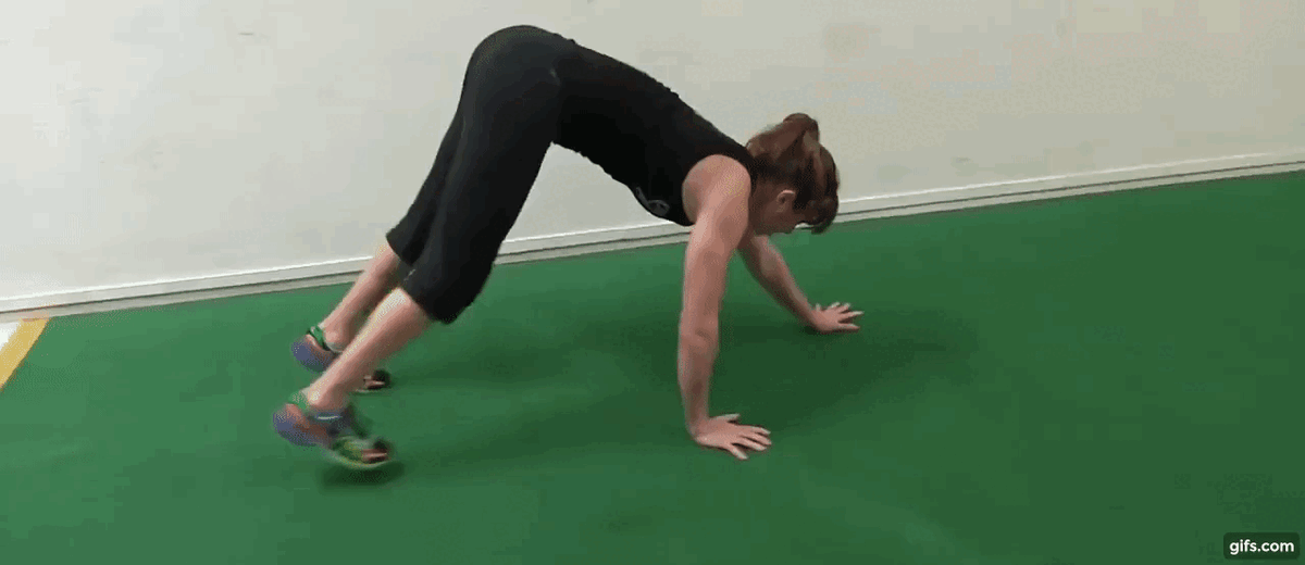 "Медвежья походка" - выравнивание и восстановления позвоночник, улучшает кровообращение мозга