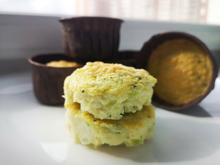 Маффины для детей с овощами и яйцом простой рецепт