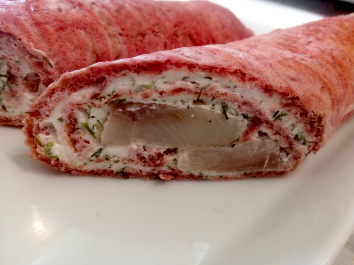 Невероятно вкусный рулет с селедкой