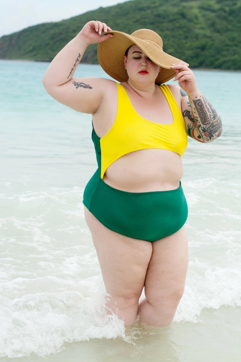 Смешные купальники женские на толстых