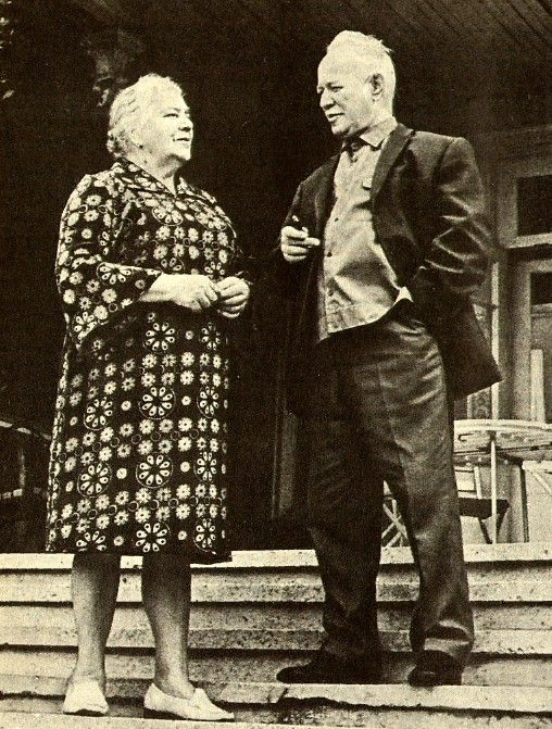 жена шолохова. жена шолохова. жена шолохова. собака михаила шолохова. жена шолохова.