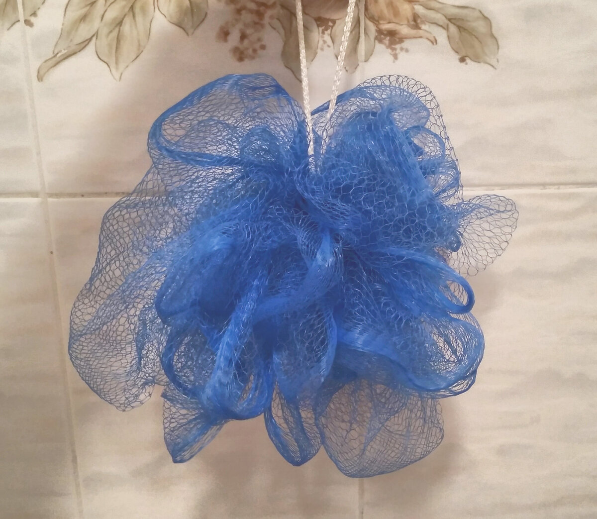 Мочалка коричневая. Собрать мочалку из сетки обратно как правильно. Мочалка сеточка. Собрать мочалку из сетки обратно как правильно. Мочалка из сетки.