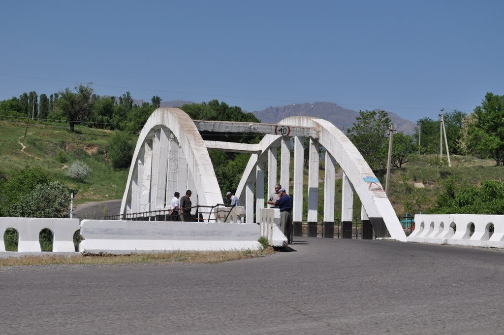 Фото с интернета. Газалкент горбатый мост в Акташ.