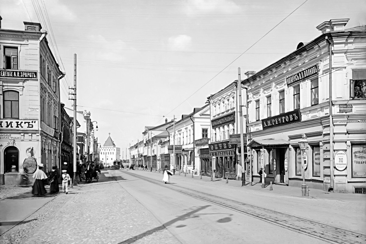 Улица Большая Покровская в начале XX века