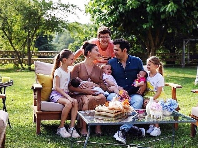 А такой семья стала...