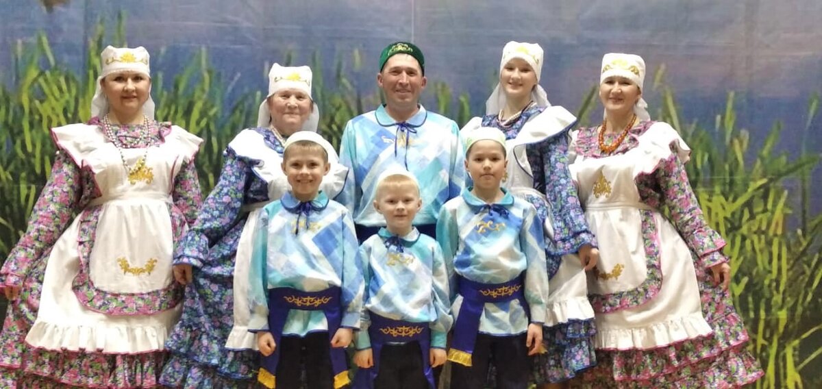 "Сөмбел" коллективы.