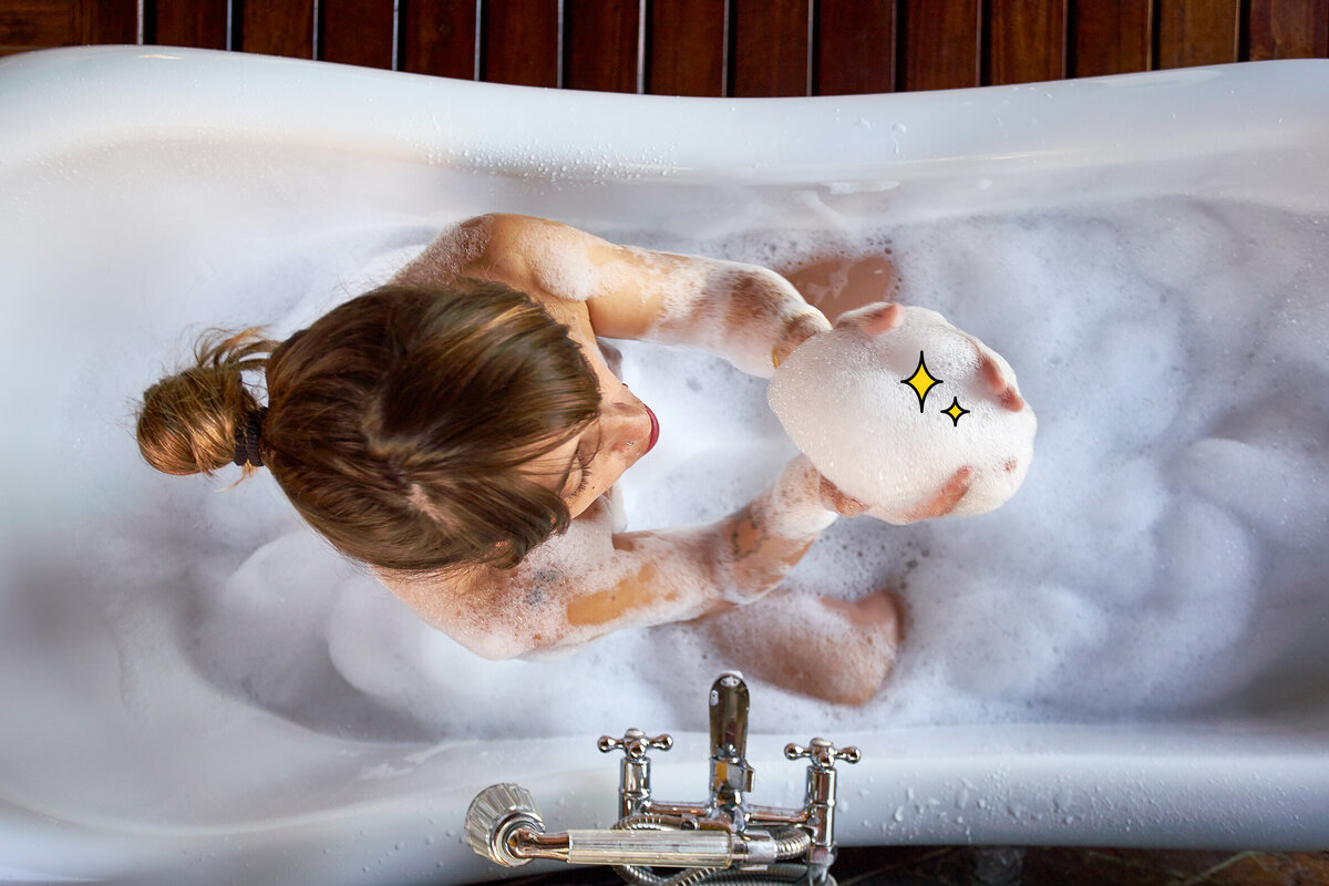     Как помыть голову дома так же качественно, как в салоне красоты: 3 главных правила