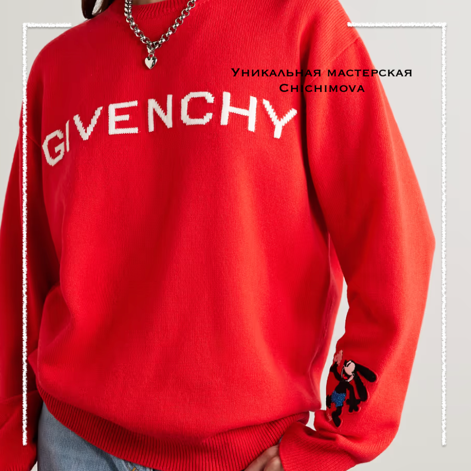 Состав: 72% шерсть, 28% кашемир. Отделка1: 36 % вискоза, 36 % шерсть, 16 % кашемир, 12 % полиамид. Отделка 2: 70 % шерсть, 30 % кашемир.