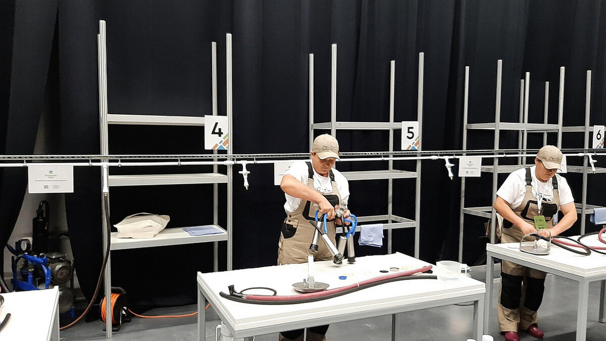    Курянка Вера Булгакова участвует в конкурсе на лучшего оператора машинного доения России