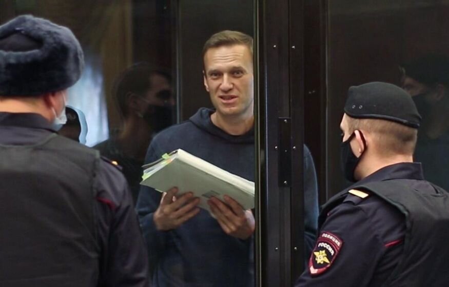    США ввели санкции против четырех россиян за отравление Навального