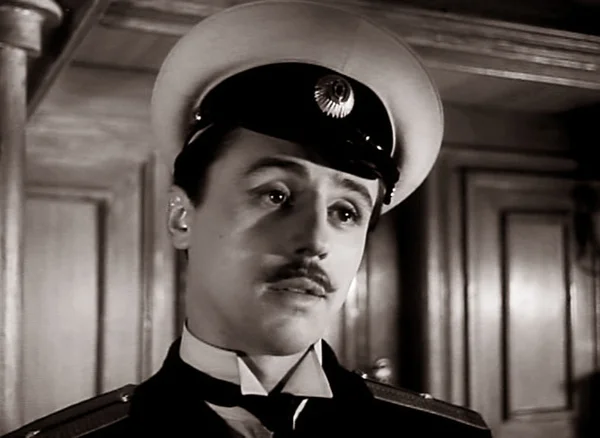 кадр из фильма «Мичман Панин», (1960 год)