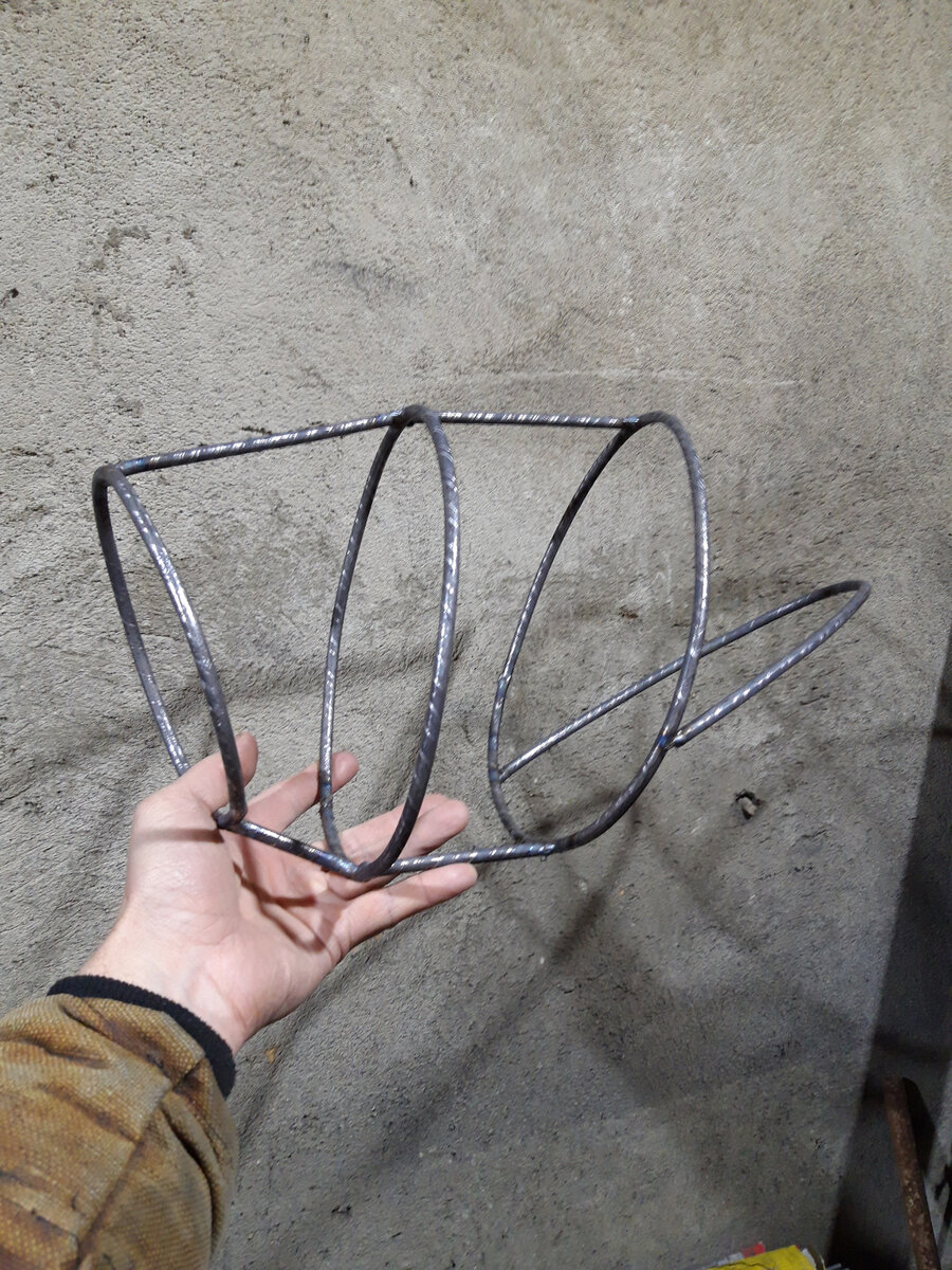 из катанки 6 мм сварил каркас