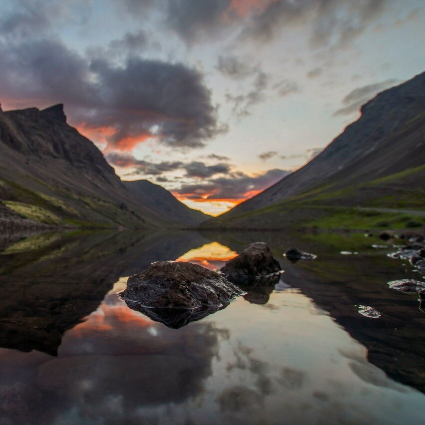 Мертвое озеро в сердце Хибин